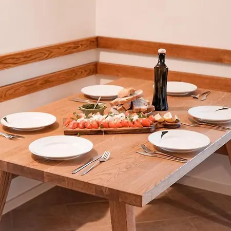 Zidanica Muhic * Dolenjske Toplice