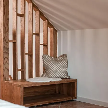 Zidanica Muhic Dolenjske Toplice